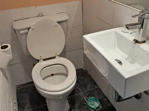 Depto Tipo Casa 5 ambientes con 1 baño