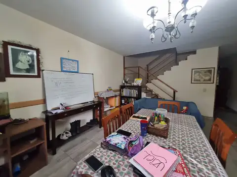 Casa 3 ambientes con 2 baños