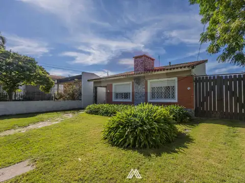 VENTA CASA 3 DORMITORIOS CARRASCO NORTE