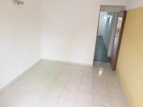 Departamento Dos Ambientes. Moron