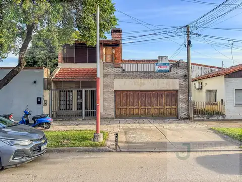 Casa En Venta 4 dormitorios Centro