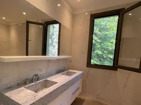 Casa en Alquiler en Canning, USD 3.500