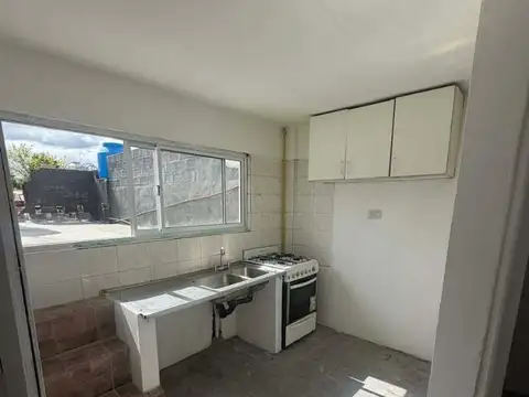 Depto Tipo Casa Monoambiente con 1 baño