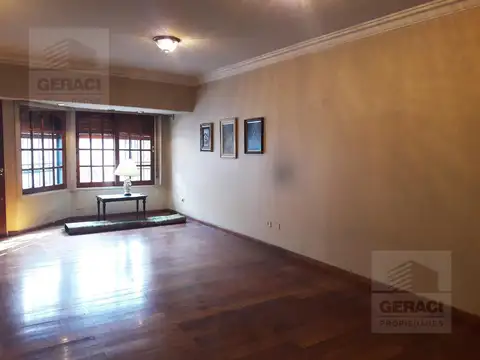 Casa 4 ambientes con 4 baños