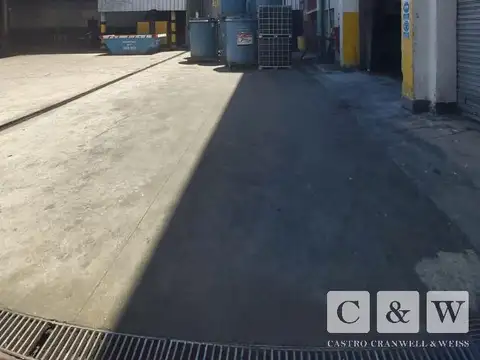 Depósito en alquiler en distrito tecnológico - Parque Patricios