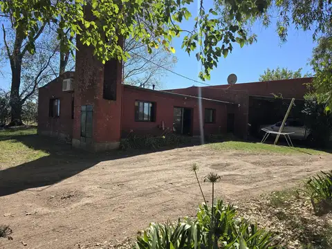 Casa de campo con 6 ha en Monte
