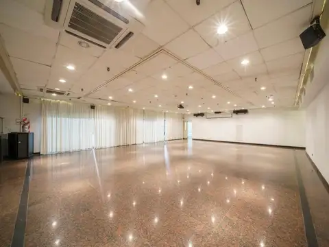 Departamento 8 ambientes con 4 baños