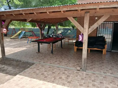 Casa 3 ambientes con 2 baños