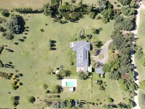 Chacra en Venta 5 dorm, con Cancha de Tenis en Barrio Privado Loma Escondida, Open Door