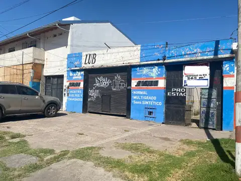 Local Comercial en terreno con mejoras -