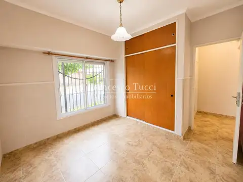 Depto Tipo Casa 2 ambientes con 1 baño
