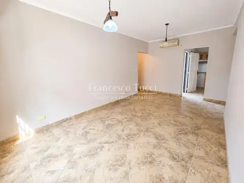 Depto Tipo Casa en Venta de 2 ambientes
