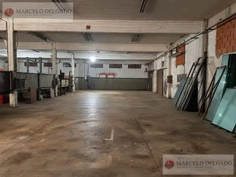 Depósito - galpón de 800 m2 en Jose León Suarez