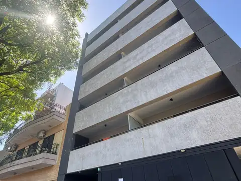 Nahuel Huapi 5800, Piso 4