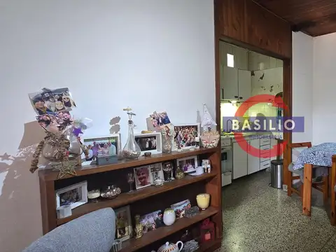 VENTA PH 4 AMBIENTES RECICLADO EN CARAPACHAY · NAVARRO AL 5300