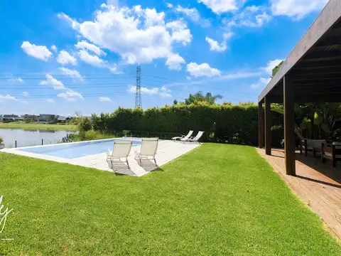 Casa en Alquiler de 3 dormitorios