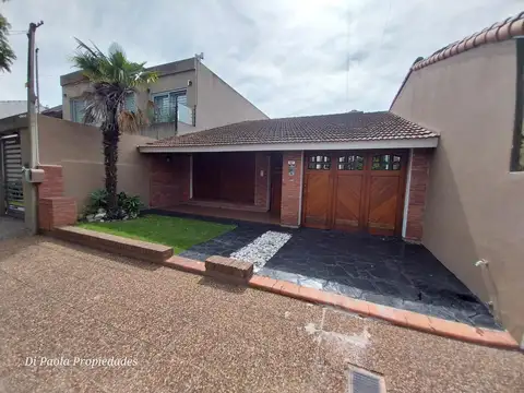 Casa 4 amb con fondo y pileta