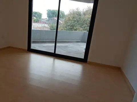 Departamento 2 Ambientes  Quilmes O