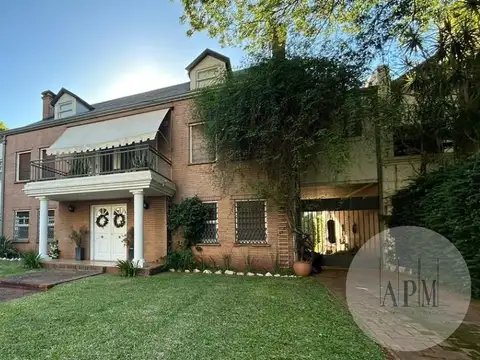 VENTA | RESIDENCIA DE CATEGORÍA – POSADAS