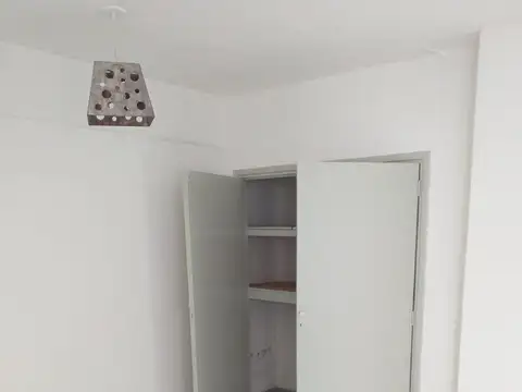 Depto Tipo Casa en Venta 122 años