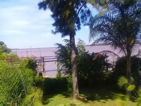 IMPECABLE CASA 4 AMB CON MUELLE PROPIO, LOTE 1100M2