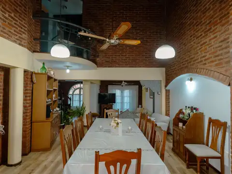 Casa en Venta en Centro de Luján, USD 245.000