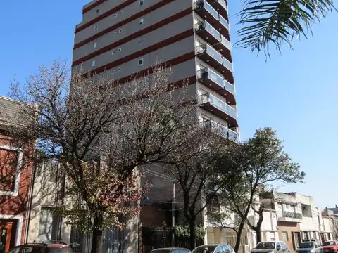 Oportunidad Monoambiente sobre Boulevard 27 de Febrero