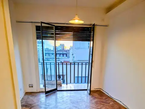 departamento 2 ambientes al frente dos balcones,  apto profesiona y crédito