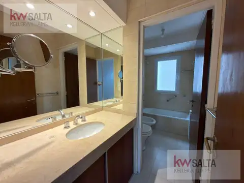 Departamento en Venta en Zona Centro, USD 200.000