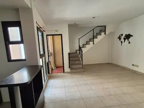 Depto Tipo Casa en Venta en Villa Luro, USD 105.000
