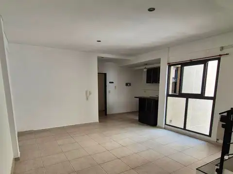 Depto Tipo Casa 2 ambientes con 1 baño