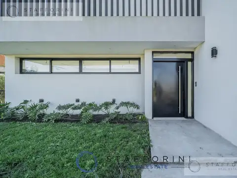 Casa con Diseño Unico en Venta - Greenville Polo & Resort