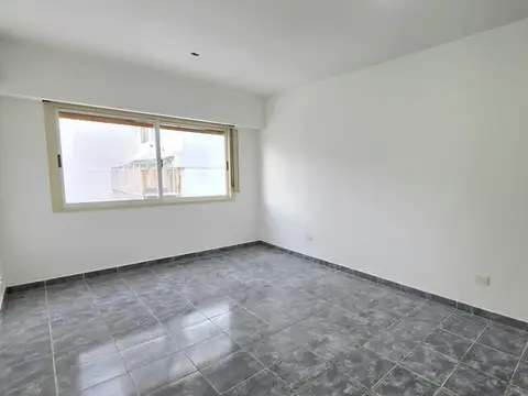 Senillosa al 200, piso 8