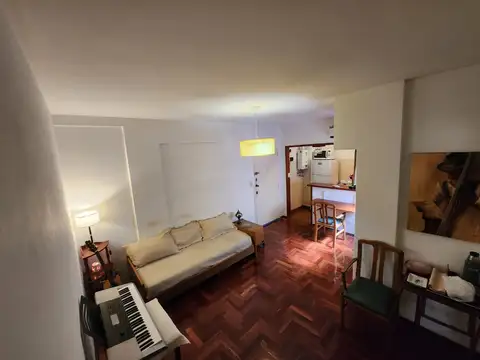 EXCELENTE DEPARTAMENTO DE 2 AMBIENTES EN CABALLITO