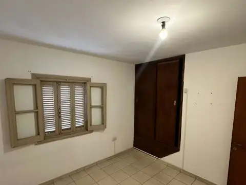 Departamento en Alquiler en Gregorio de Laferrere, $ 450.000