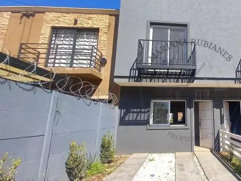 Duplex En Venta Con Renta En Escobar Centro