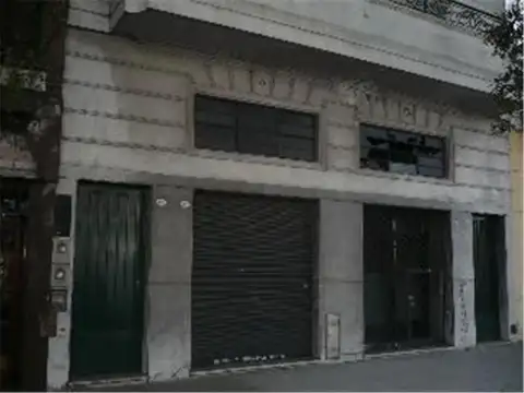 VENTA EN BLOCK.  2 LOCALES Y 2 DEPARTAMENTOS 