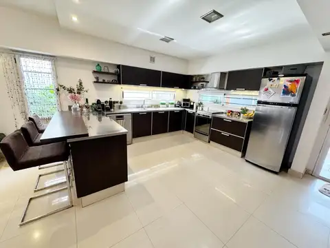Casa en Venta en Temperley, USD 199.000