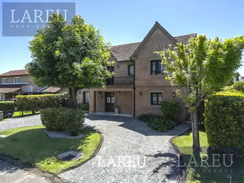 Casa en Venta - en La Delfina, Pilar