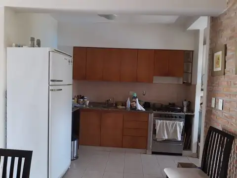 Pueblo Esther Casa solida construccion / Bases de ampliacion sobre cocheras al frente