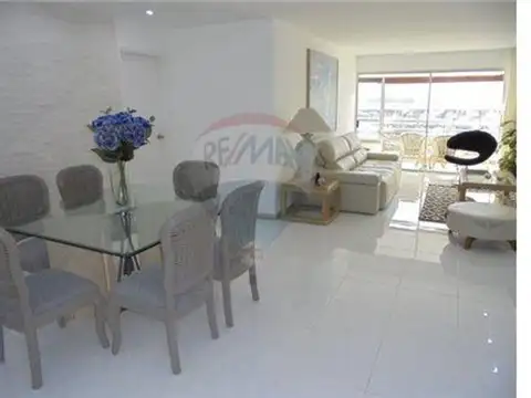 Departamento en Alquiler Temporal en Puerto, USD 12.000