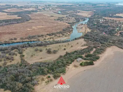 Chacra con Costa de Rio - Almafuerte