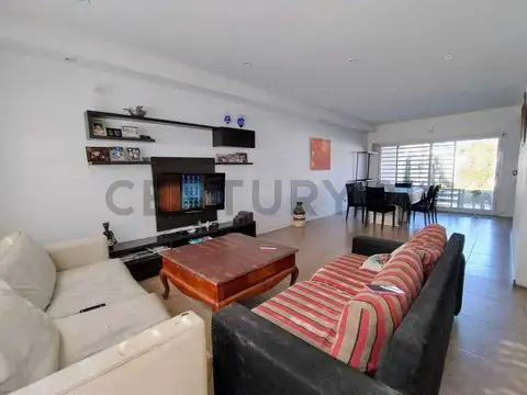 ALQUILER CASA en FRANCISCO ALVAREZ RESIDENCIAL - 5 AMBIENTES con PILETA Y PARQUE