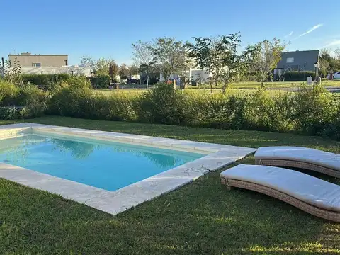 Casa en Venta 3 ambientes en San Alfonso , Pilar del este
