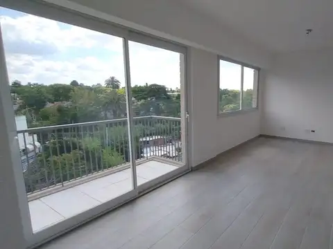 Departamento en  Venta de 2 ambientes con balcón y dormitorio en suite en Olivos