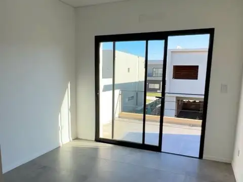 VENTA DUPLEX A ESTRENAR 3 AMB EN SPRINGPARK, PILAR