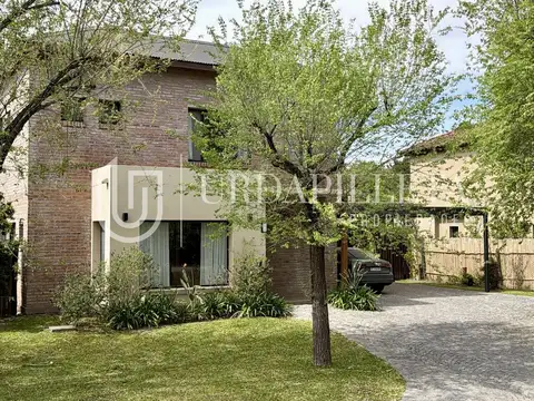 Casa en Venta de 4 dormitorios