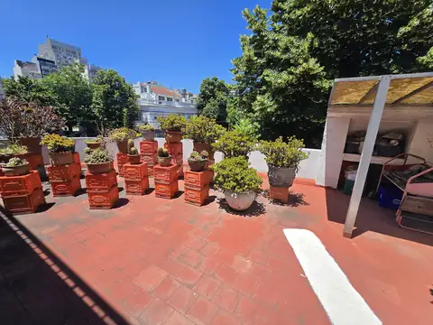 Casa 6 ambientes con 3 baños