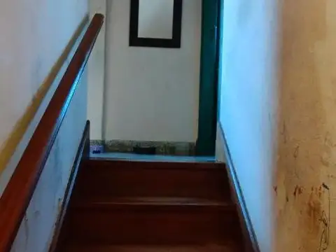 Depto Tipo Casa 3 ambientes con 2 baños