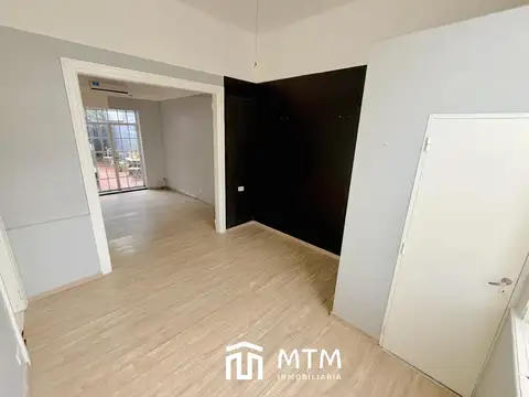 Local en Alquiler en Alberdi, $ 400.000